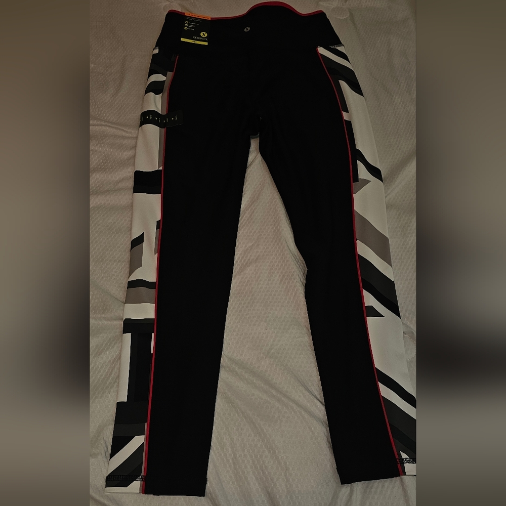 NWT Xersion Girls M Athletic/Sport/Leisure Stretch Leggings Quick Dri